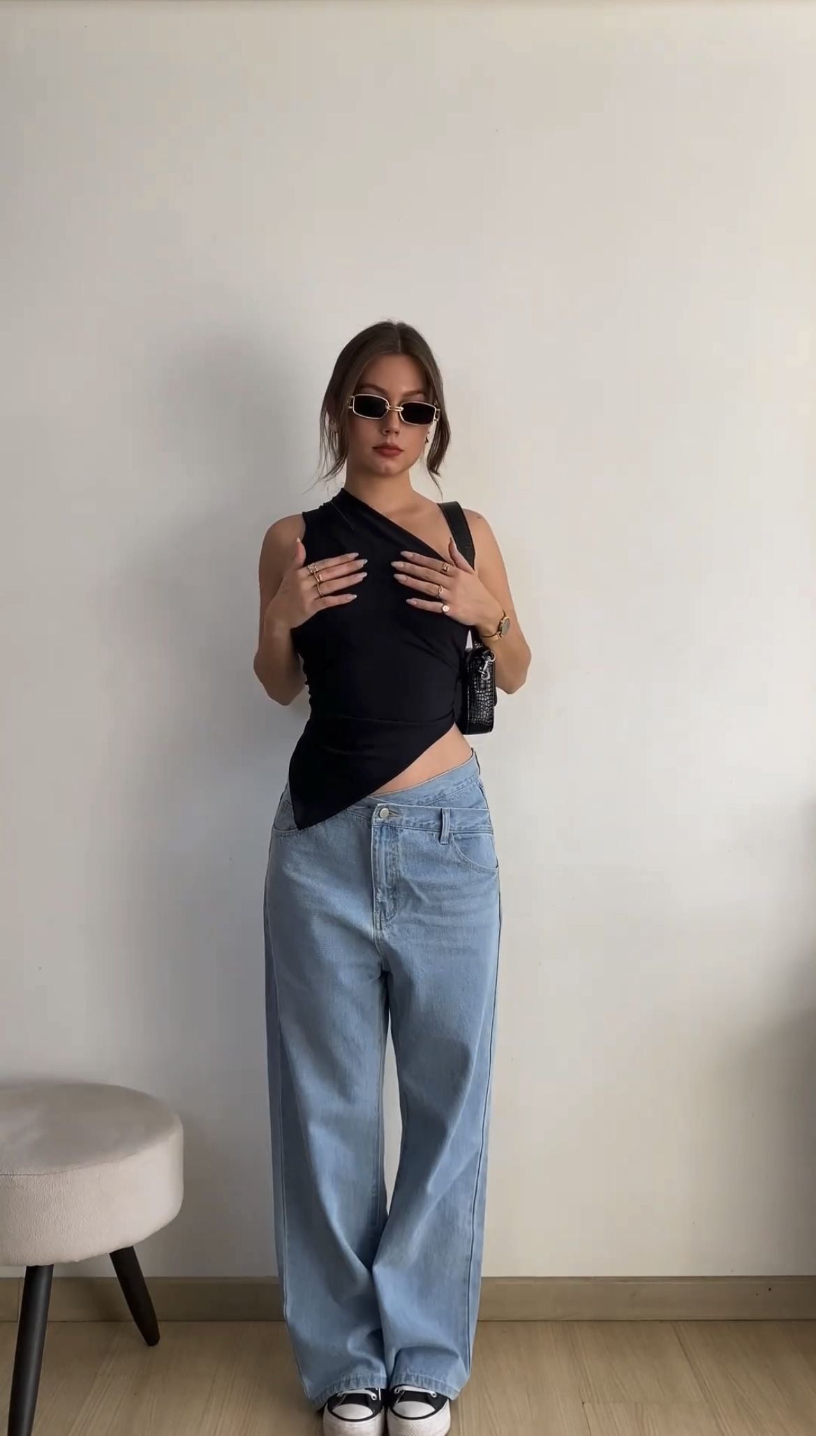 Blusa una manga corte diagonal